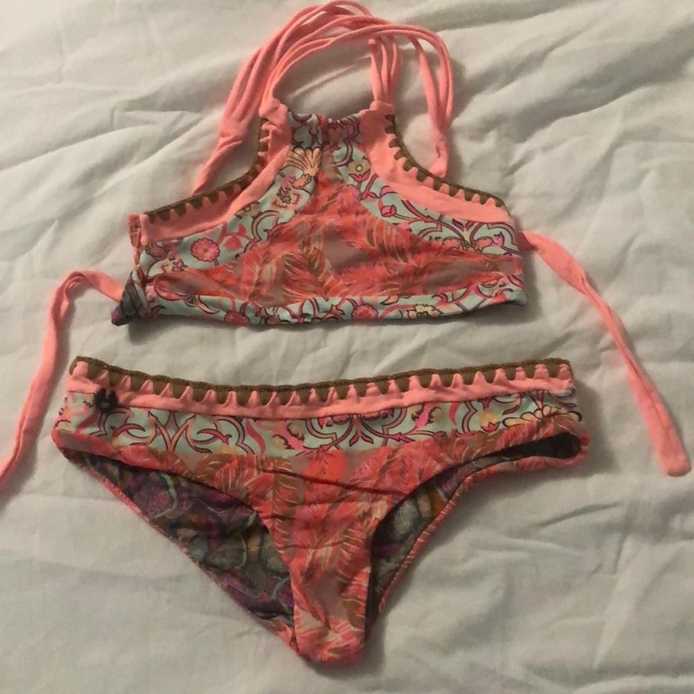 Maaji reversible peachy swim - Picture 3 of 7